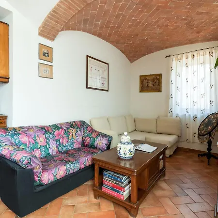 Charming In With Garden Siena